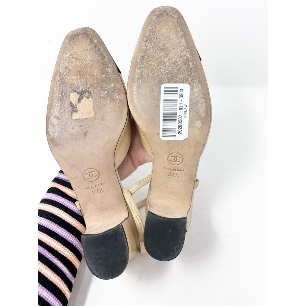 Chanel Two Tone Leather Beige Black Cap Toe Slingback Block Heel CC size 37.5 EU - Picture 6 of 7